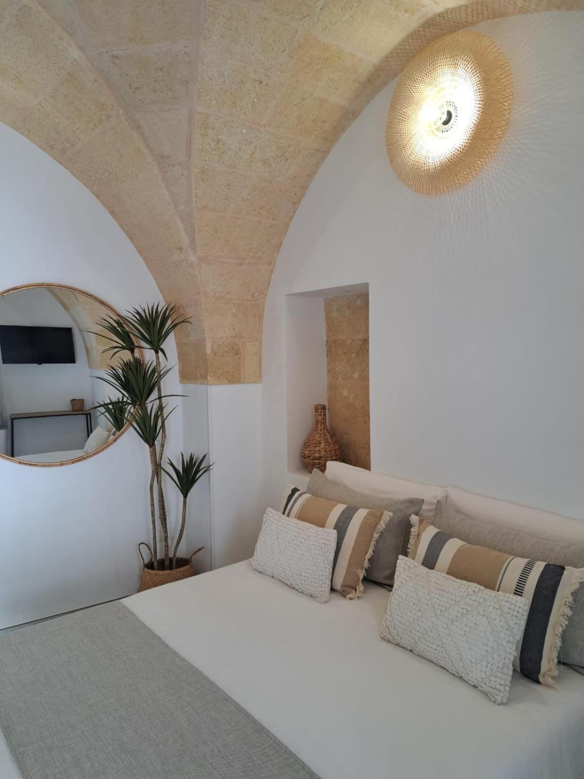 Mae Apulian Rooms Grottaglie Exterior photo